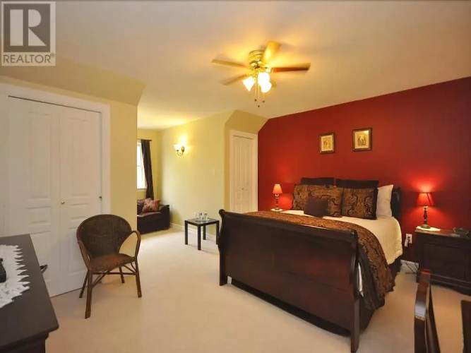 Snowflake Manor Bed and Breakfast