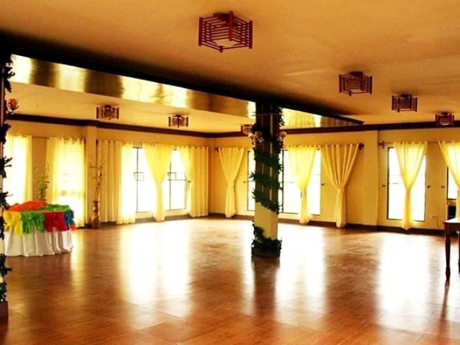 Malachi Hotel And Resort