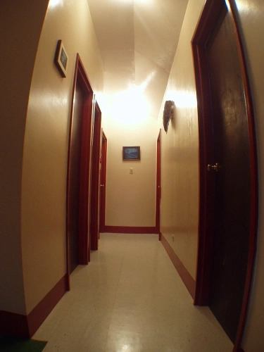 Single Club Cottage