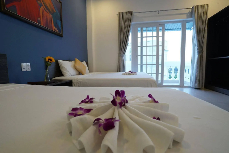 Golden Sunset Hotel