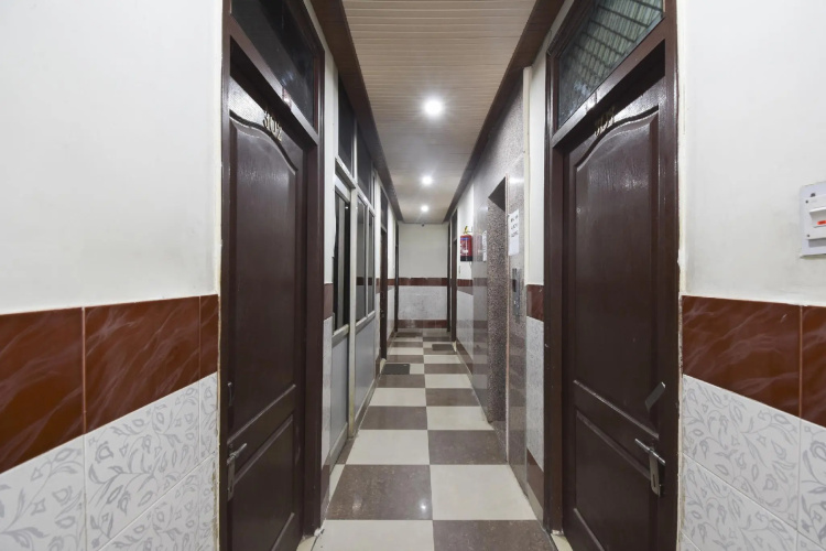 OYO 76394 Hotel Basanti