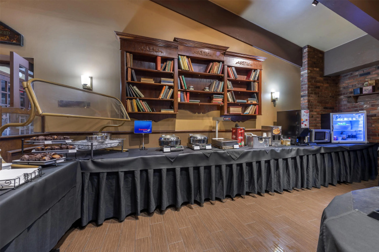 Best Western Parkway Inn & Conference Centre photo 31