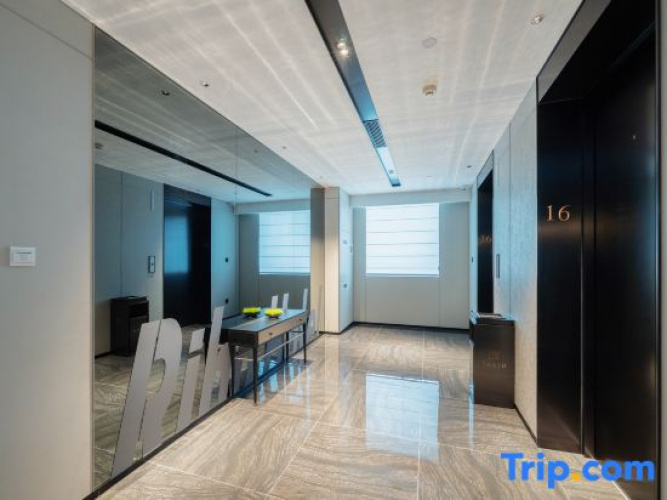RIHA intl Hotel