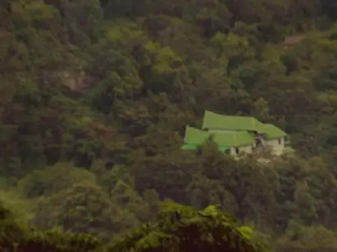 Chinnar Resort