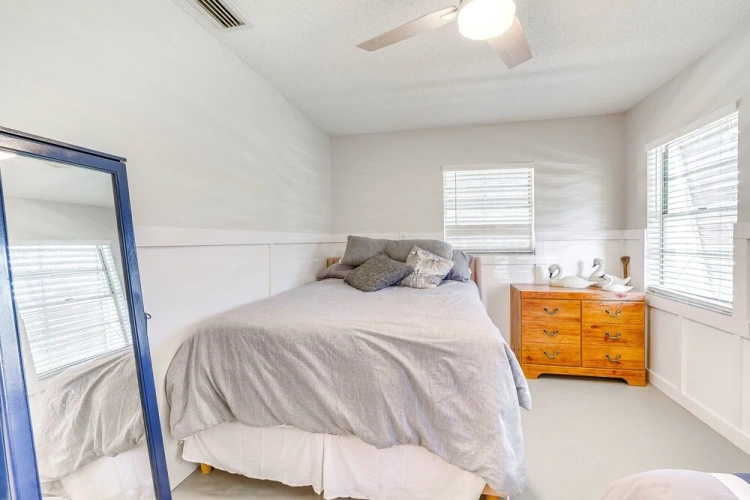 2 Bedrooms Cottage
