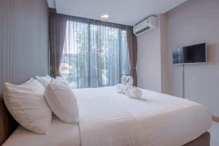 Deluxe Double Suite with balcony