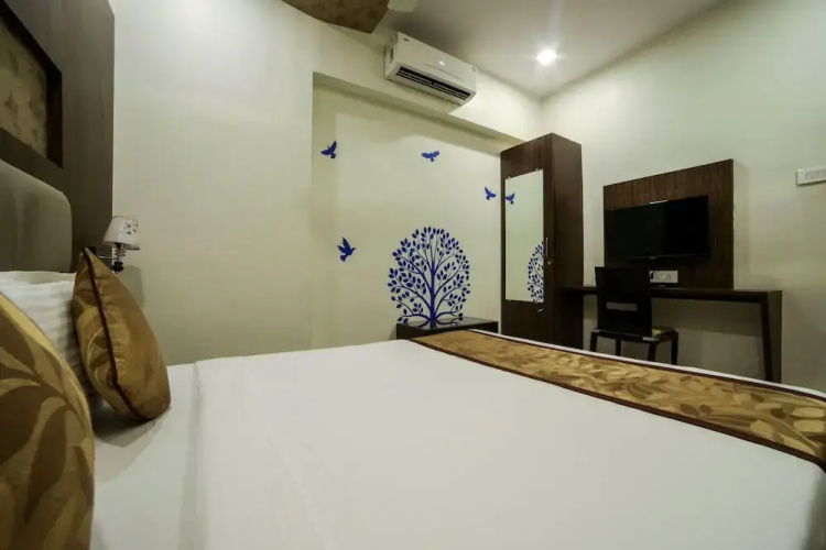 OYO 4186 Hotel Oyster