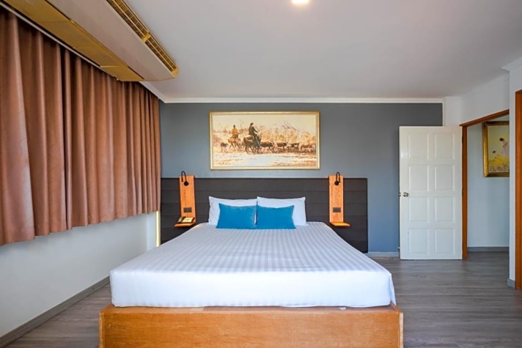 Double Suite