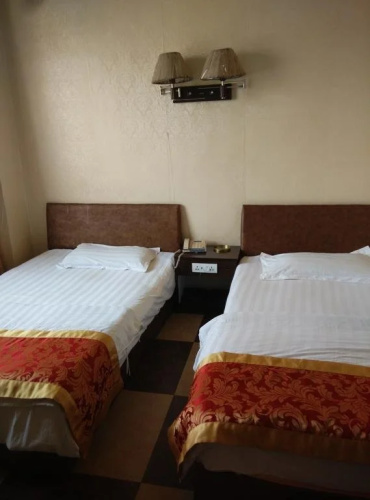 Yurui Business Hotel