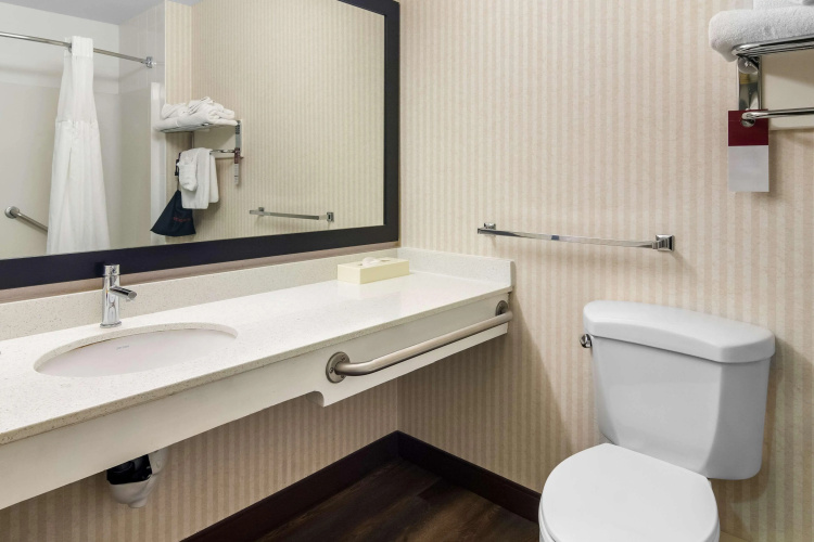 Best Western Plus Sunrise Inn photo 11