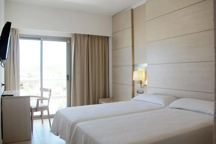 Standard Double room with balcony