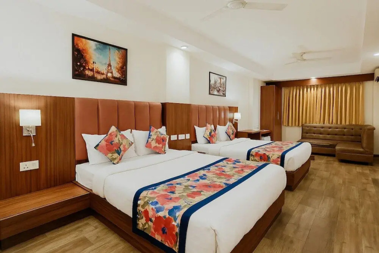 Fabhotel The Kailash Dev