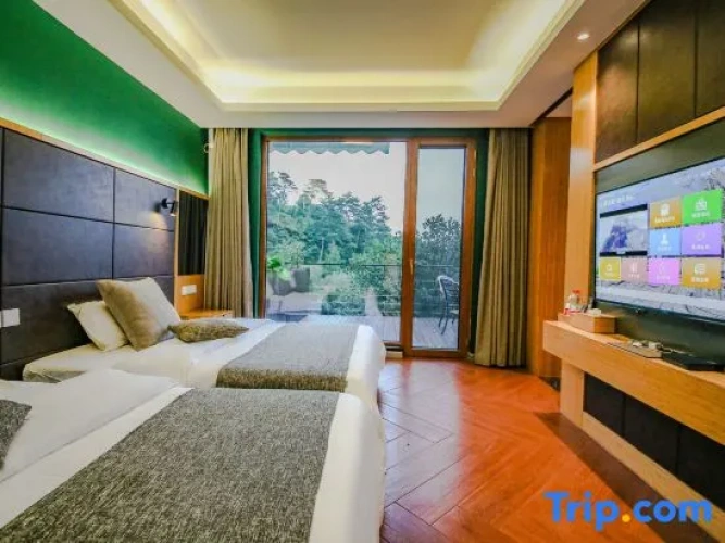 Standard Family room