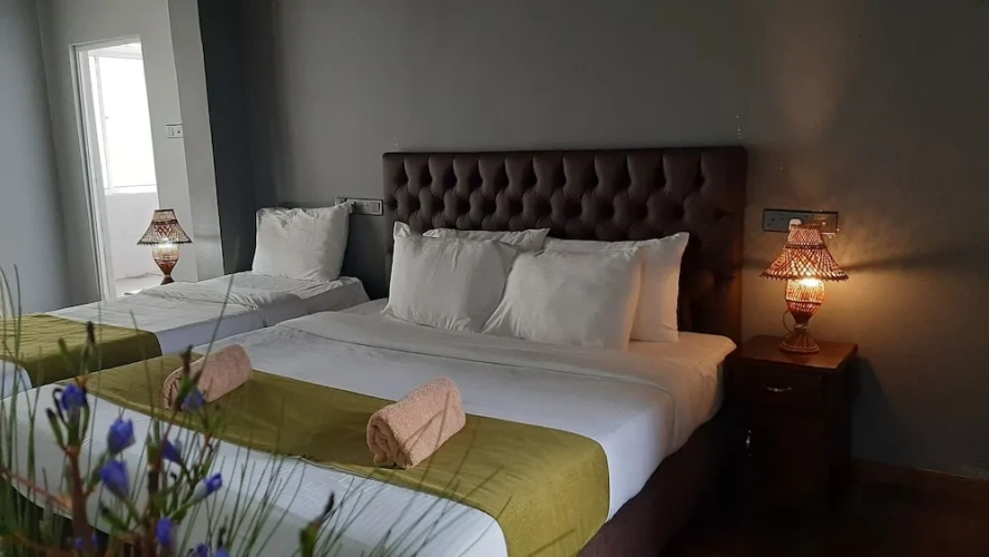 Deluxe Triple room with balcony and with mountain view