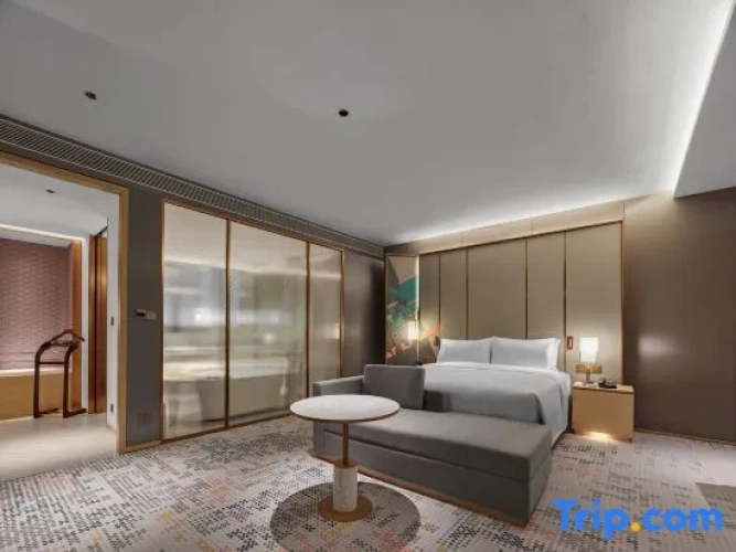 Premier Suite