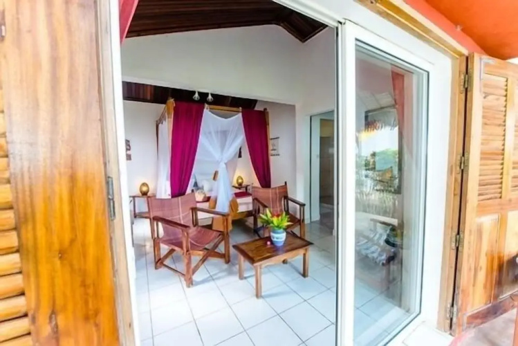 Vanivola Hotel