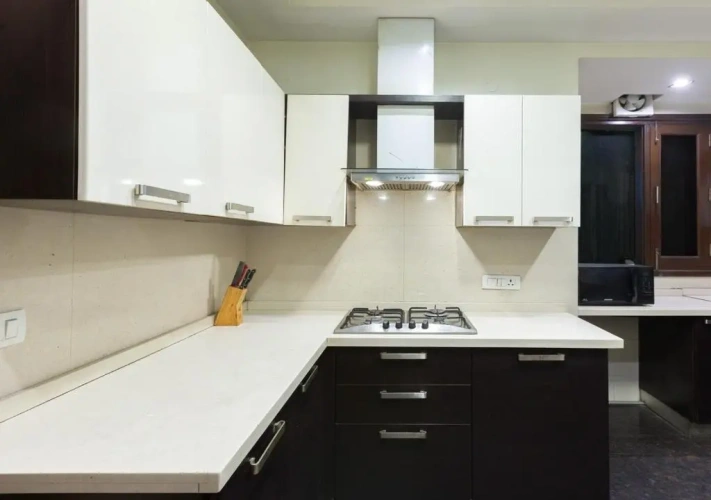 3 Bedrooms Apartment
