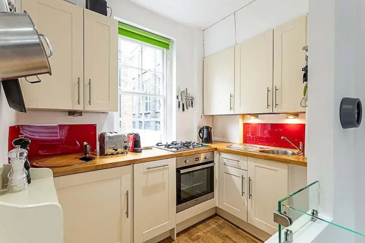 Farringdon Leo Loft