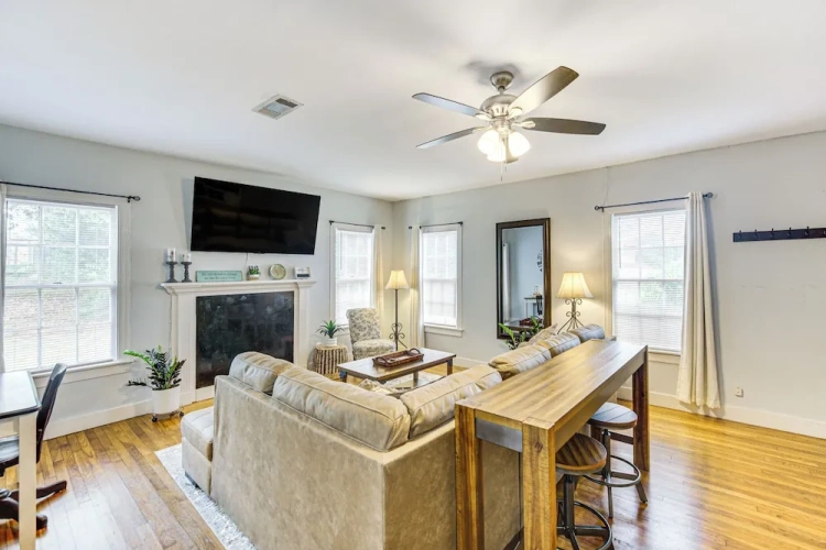 3 Bedrooms Cottage