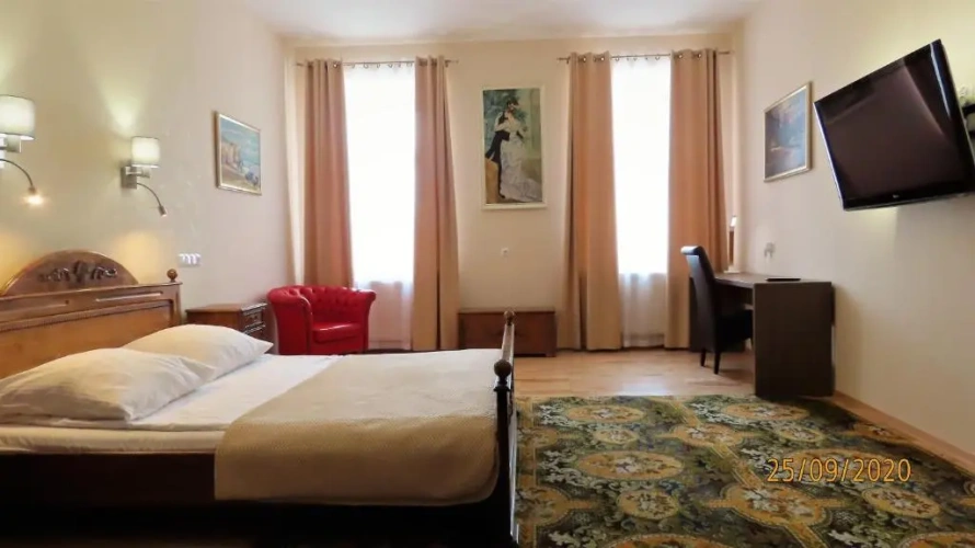 2 Bedrooms Double Suite
