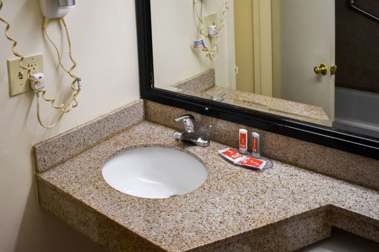 Mho Hotel Bordentown photo 9