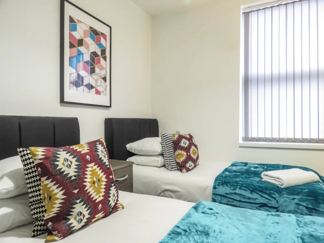 Tudors Esuites Birmingham House