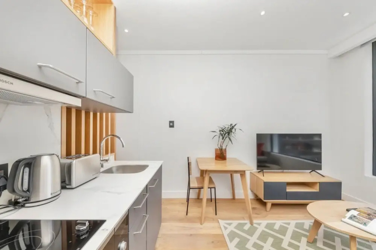 Studio With City Views