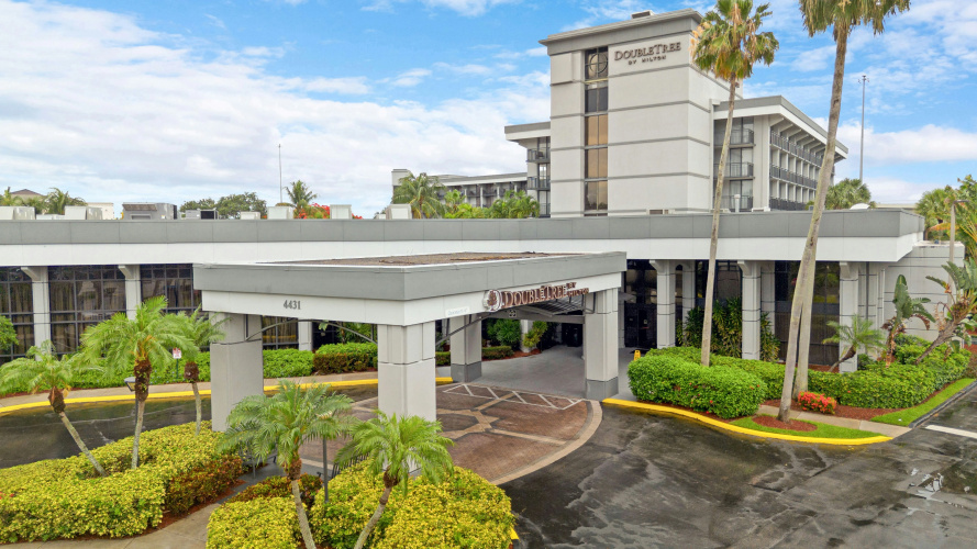 DoubleTree by Hilton Hotel and Executive Meeting Center Palm photo 26