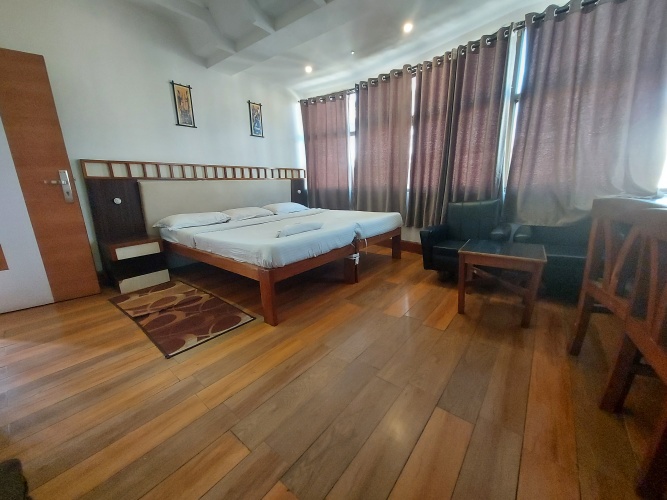 Standard Triple room