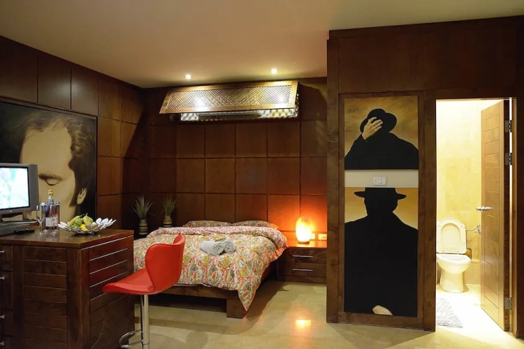 Luxury Suite