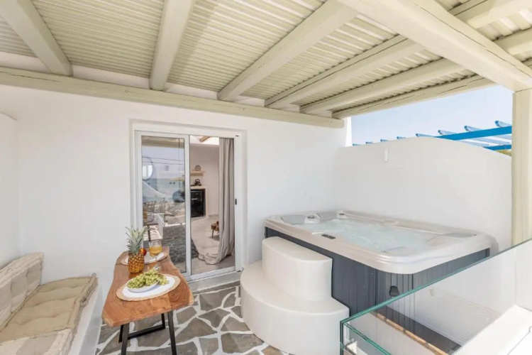 Fanis Hotel