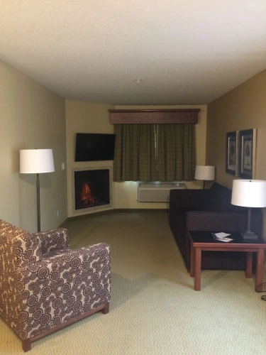 2 Bedrooms Double Suite