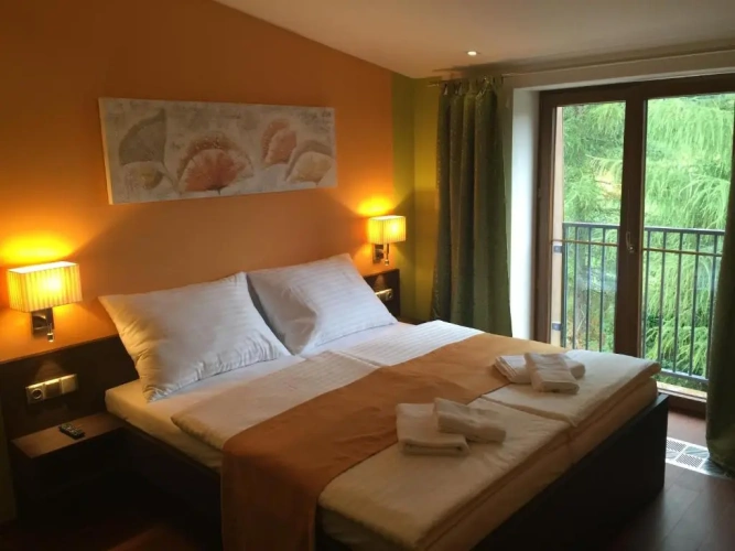 Standard Double Suite