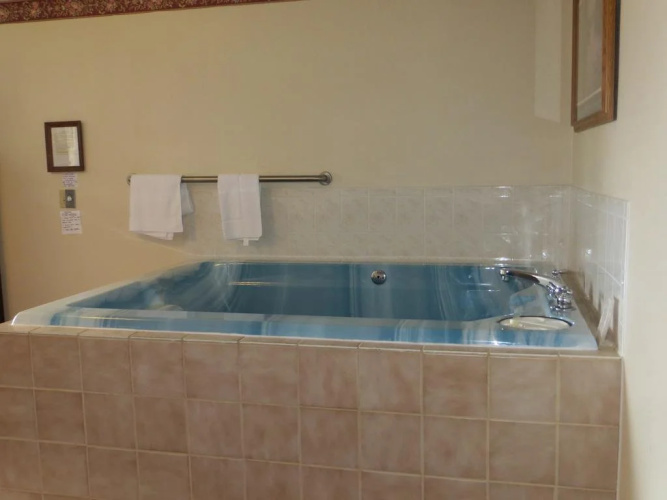 Hari Holiday Motel
