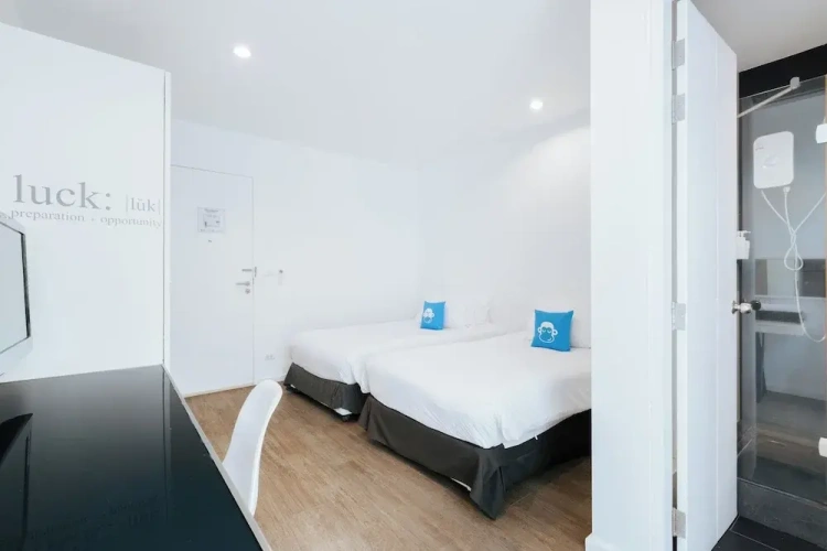 Superior Twin room with balcony