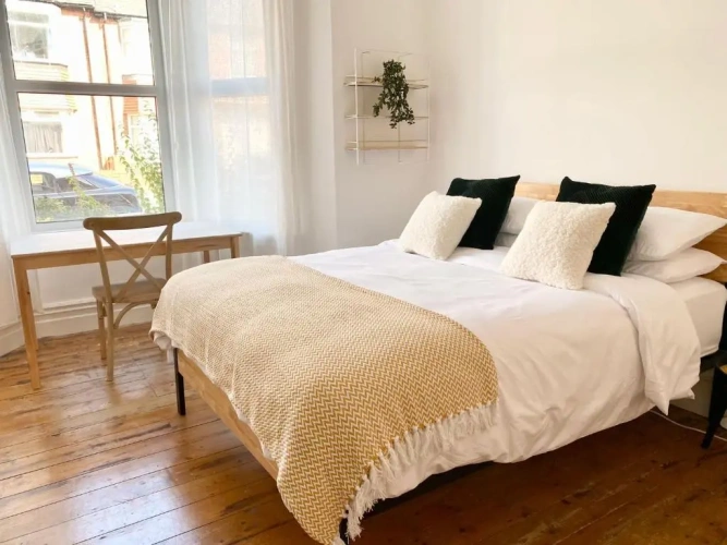 2 Bedrooms Double Apartment