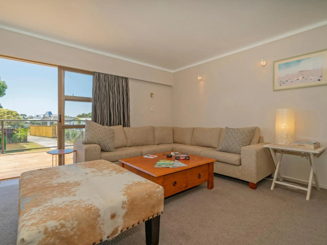 Bach on Boulevard - Pauanui Holiday Home
