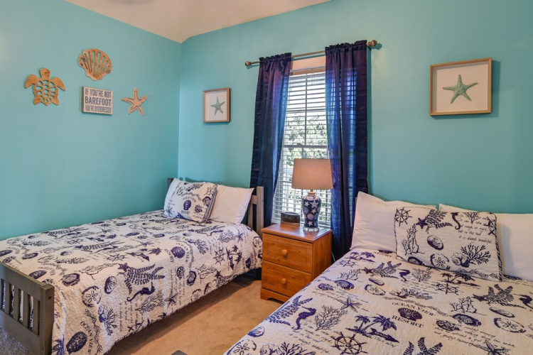 Pool Access & Balcony: Modern Myrtle Beach Condo