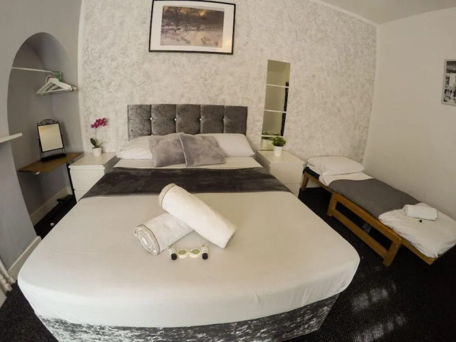 Park End Rooms