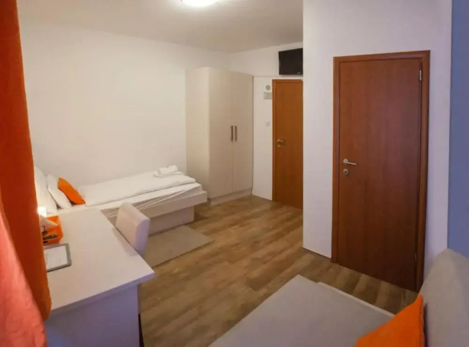Rooms Lidija 17