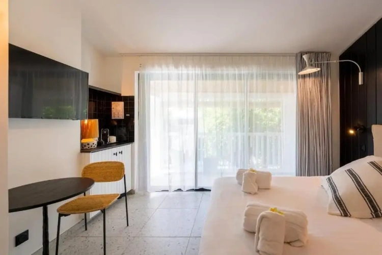 Superior room