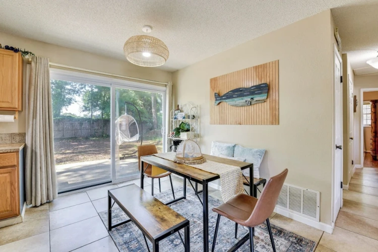 3 Bedrooms Cottage