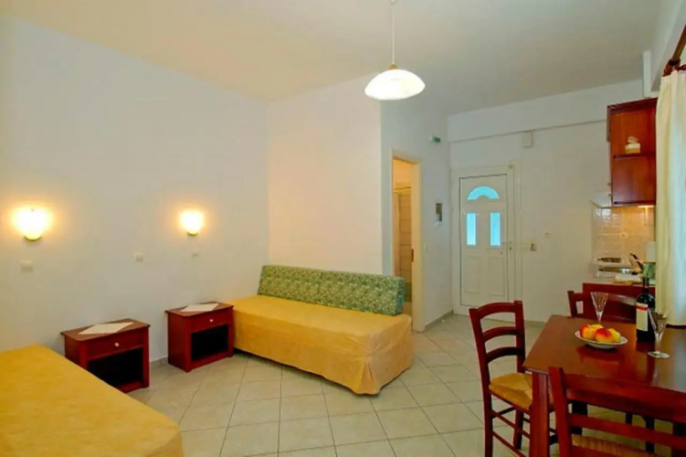 Nikas Villa Orange Apartments