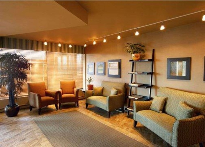 Quality Inn & Suites P.E. Trudeau Airport photo 11