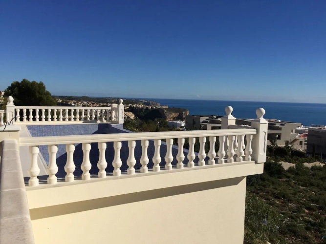 Villa Lirios