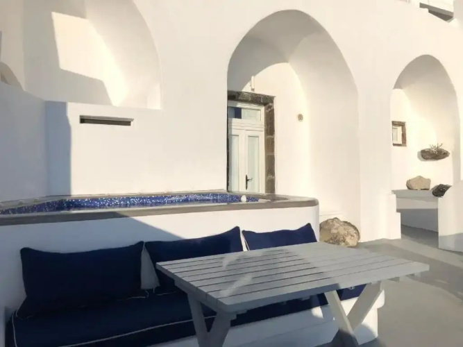 Altana Cliffside Villas