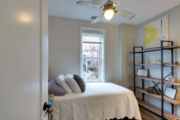 3 Bedrooms Apartment