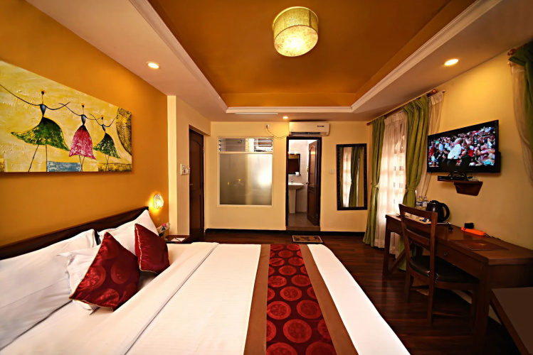 DOM Himalaya Hotel