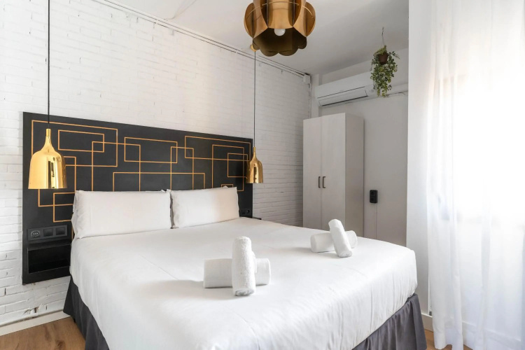 No 23 - The Streets Apartments