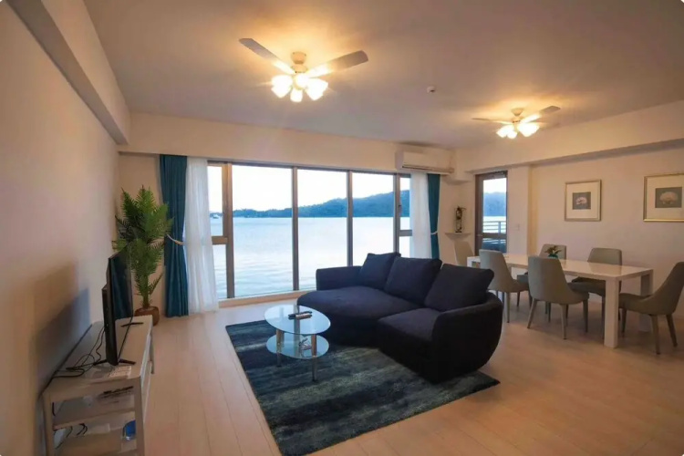 LaLacourt Seaside YAGAJI 2D